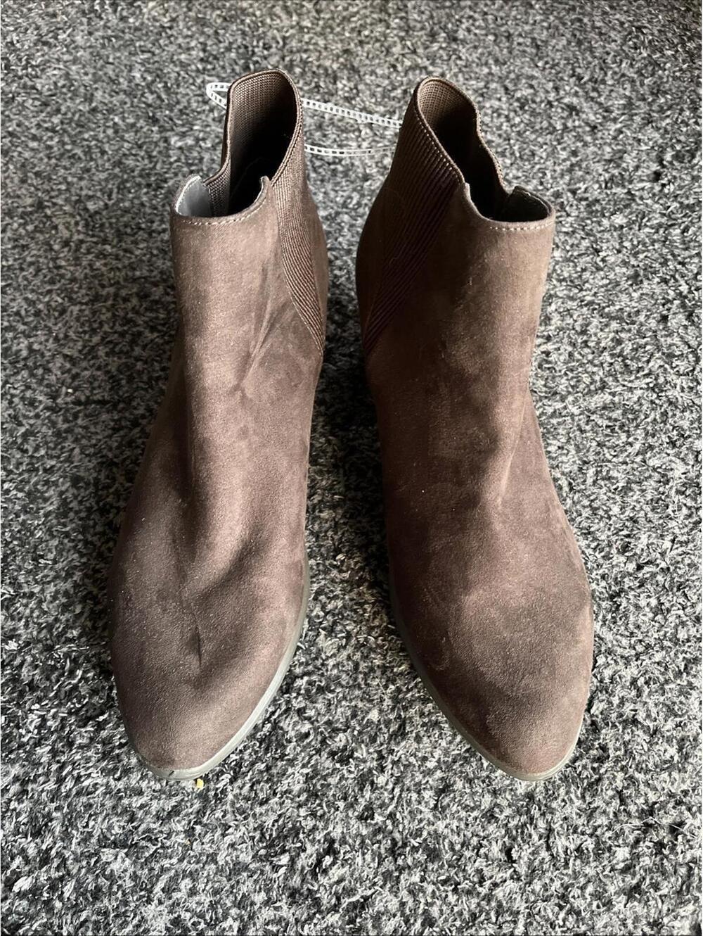 UNIONBAY Timmy Dark Brown Ankle Boots | Size 10
